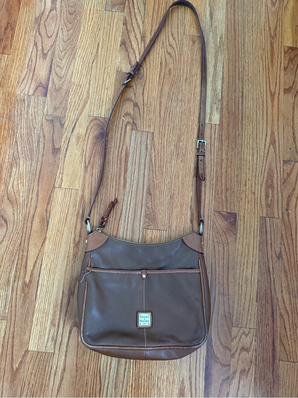 Dooney Bourke Medium Leather Classic Shoulder Bag